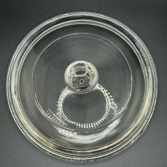 Pyrex P81C Round Clear Lid Clear Glass Lid with Handle no chips 6" - Picture 2 of 4